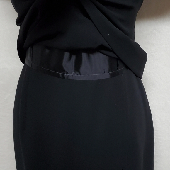 VINTAGE 90s Jones New York Black Crepe Split Button Hem Short Sleeve Maxi Dress - Picture 8 of 13